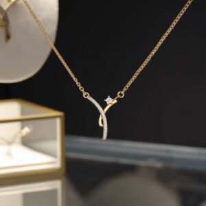 18k gold pendant